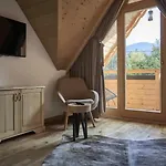 Comfortable With Mountain Views