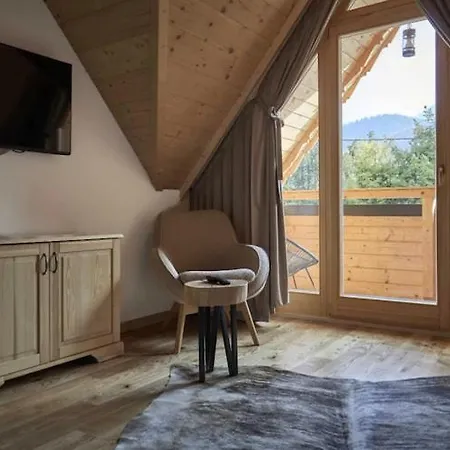 Comfortable With Mountain Views