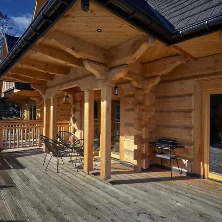 Comfortable With Mountain Views *