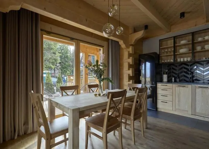 Comfortable With Mountain Views زاكوباني