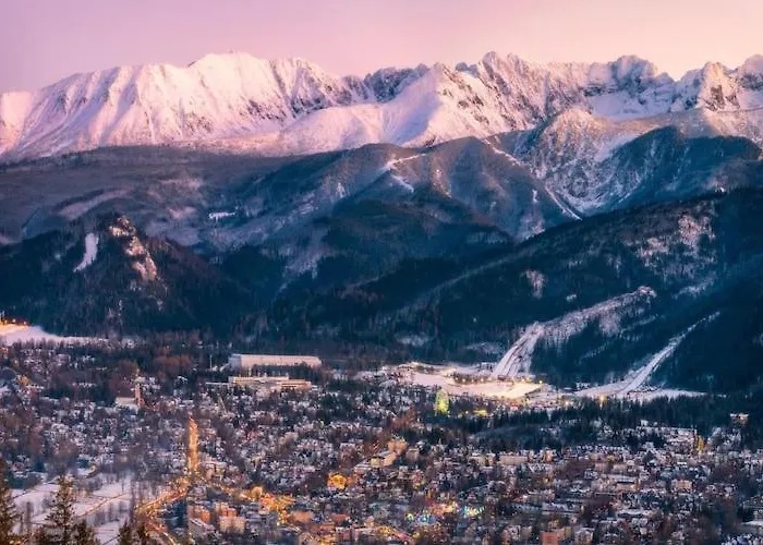 Comfortable With Mountain Views 別荘 *